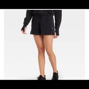 Black Small French Terry Mid-Rise Shorts - JoyLab™